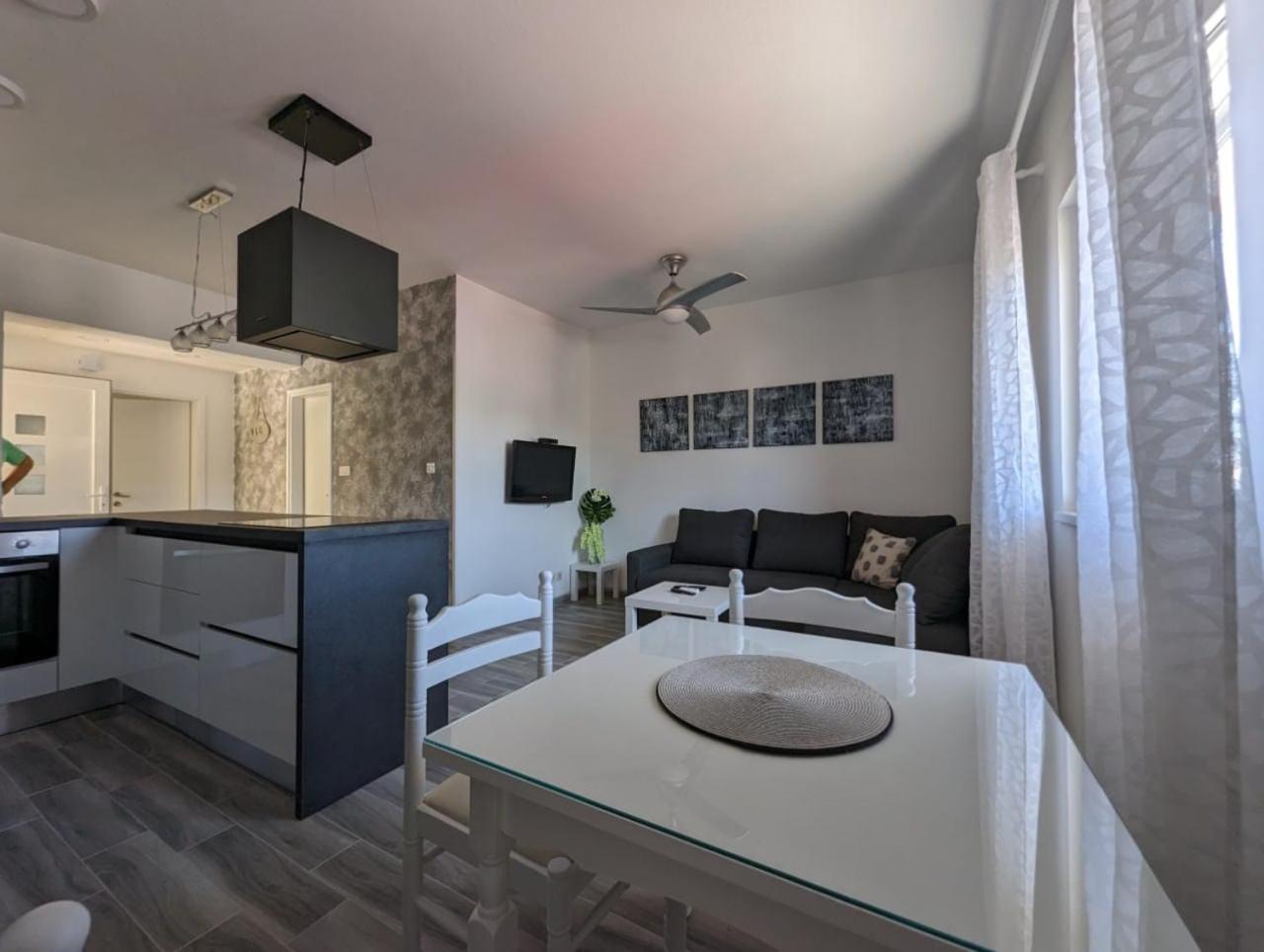 Apartman Bonaca Šibenik Exterior foto